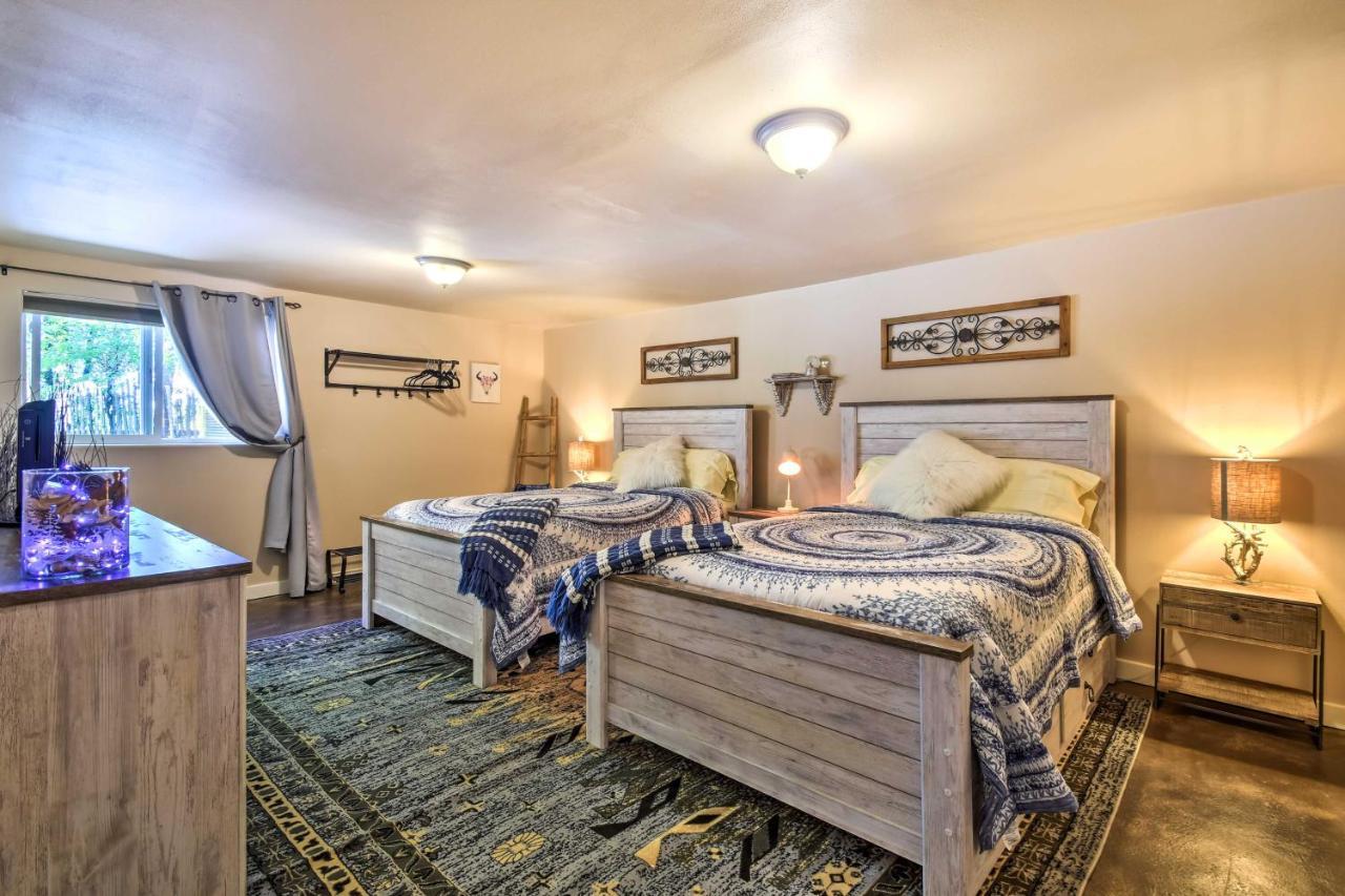 Cozy Home With Media Room Short Walk To Taos Plaza! Exterior foto