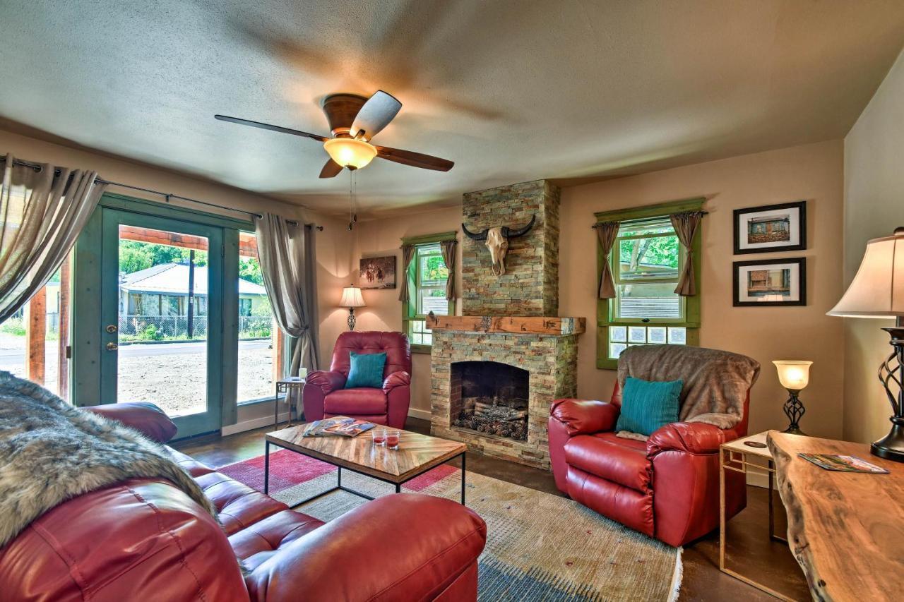 Cozy Home With Media Room Short Walk To Taos Plaza! Exterior foto